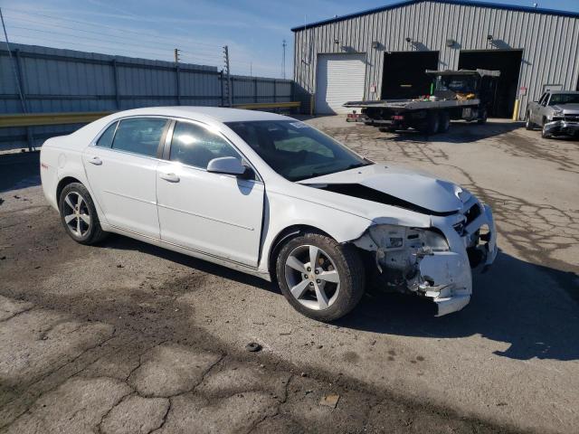 1G1ZC5EUXBF365253 - 2011 CHEVROLET MALIBU 1LT WHITE photo 4