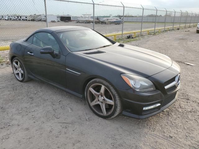 WDDPK5HA2CF022298 - 2012 MERCEDES-BENZ SLK 350 BLACK photo 4