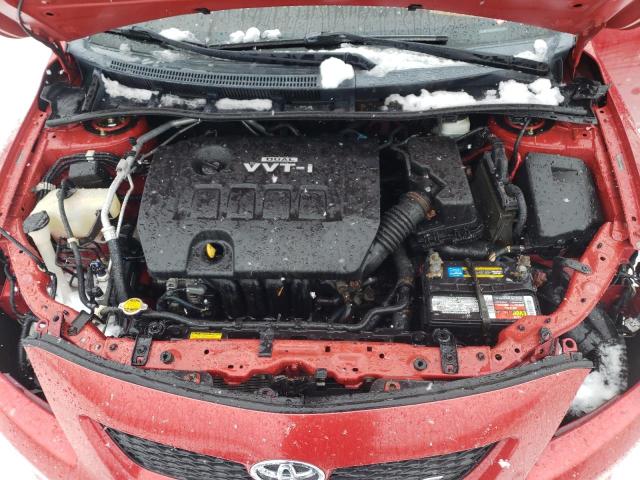 2T1BU4EE1AC409382 - 2010 TOYOTA COROLLA BASE RED photo 11