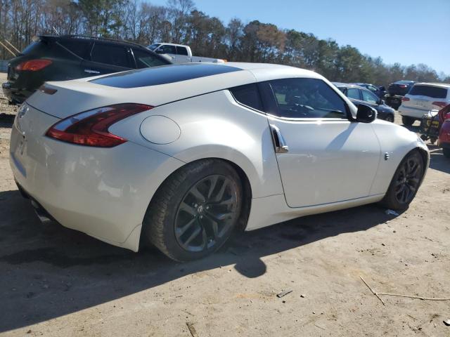 JN1AZ4EH2JM571602 - 2018 NISSAN 370Z BASE WHITE photo 3