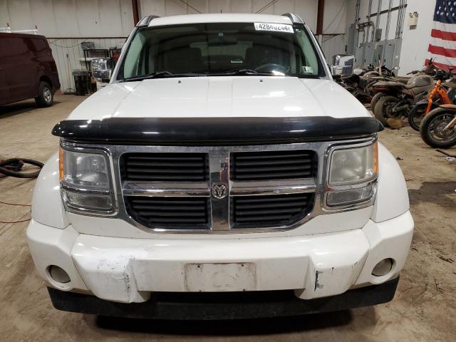 1D8GU28K57W664470 - 2007 DODGE NITRO SXT WHITE photo 5