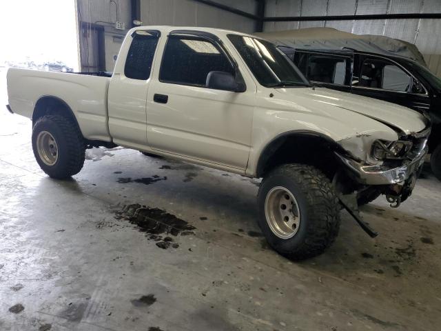 4TAWN74N1TZ219247 - 1996 TOYOTA TACOMA XTRACAB SR5 WHITE photo 4