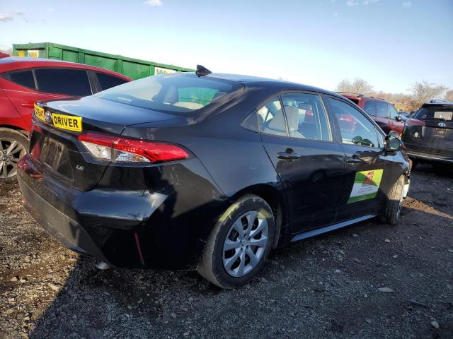 5YFEPMAEXNP377449 - 2022 TOYOTA COROLLA LE BLACK photo 3