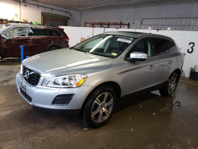 2012 VOLVO XC60 T6, 