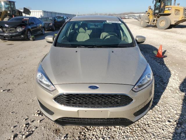 1FADP3F23JL240723 - 2018 FORD FOCUS SE BEIGE photo 5