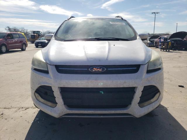 1FMCU0GX2EUD87179 - 2014 FORD ESCAPE SE WHITE photo 5