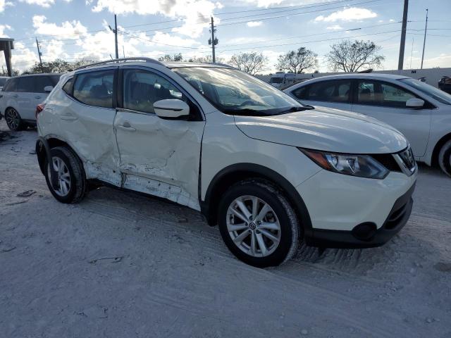 JN1BJ1CP6KW530335 - 2019 NISSAN ROGUE SPOR S WHITE photo 4