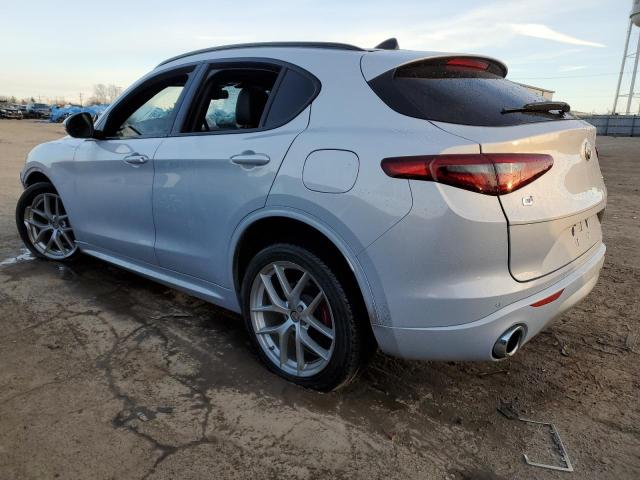 ZASPAKBN4L7C75261 - 2020 ALFA ROMEO STELVIO TI SILVER photo 2