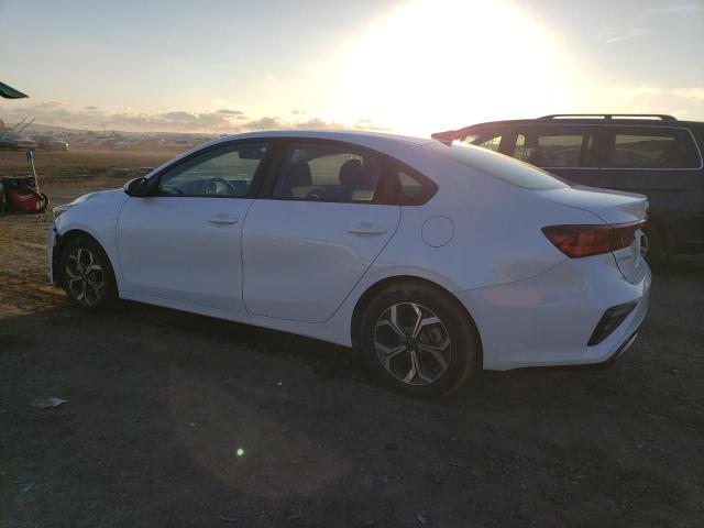 3KPF24AD1ME311723 - 2021 KIA FORTE FE WHITE photo 2