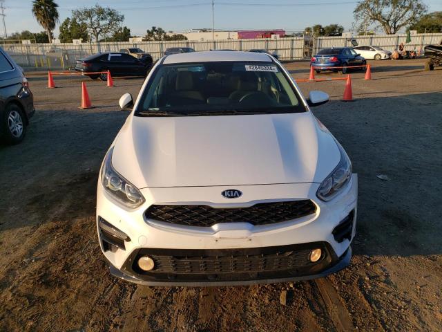 3KPF24AD1ME311723 - 2021 KIA FORTE FE WHITE photo 5