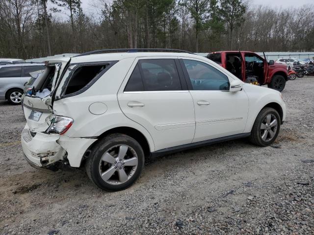 4JGBB8GB6BA744610 - 2011 MERCEDES-BENZ ML 350 4MATIC WHITE photo 3