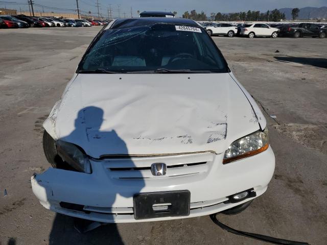 1HGCG66511A120711 - 2001 HONDA ACCORD LX WHITE photo 5