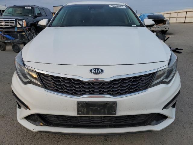 5XXGT4L36KG363603 - 2019 KIA OPTIMA LX WHITE photo 5