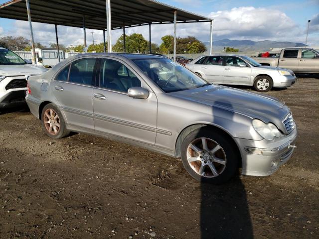 WDBRF56H37F852669 - 2007 MERCEDES-BENZ C 350 BEIGE photo 4