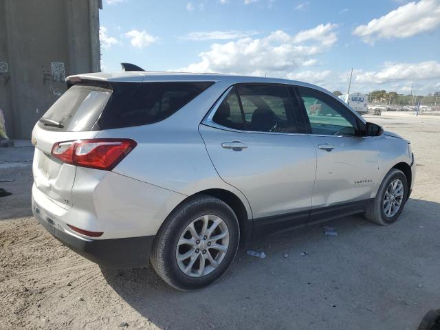 3GNAXJEV8JS572591 - 2018 CHEVROLET EQUINOX LT SILVER photo 3