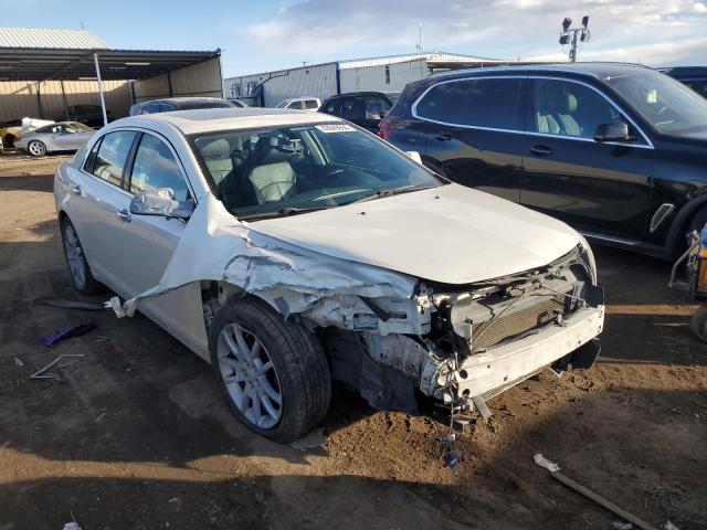 1G1ZE5E76BF378702 - 2011 CHEVROLET MALIBU LTZ თეთრი ფოტო 4