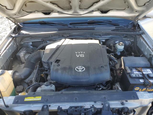 3TMJU4GNXBM121698 - 2011 TOYOTA TACOMA DOUBLE CAB PRERUNNER SILVER photo 11