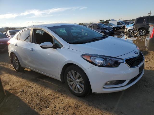 KNAFX4A89E5113132 - 2014 KIA FORTE EX WHITE photo 4