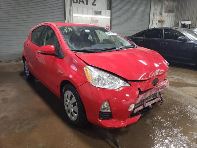 JTDKDTB36D1551796 - 2013 TOYOTA PRIUS C RED photo 4