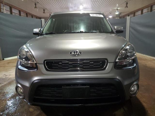 KNDJT2A63D7585017 - 2013 KIA SOUL + GRAY photo 5