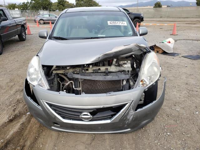 3N1CN7AP8CL946201 - 2012 NISSAN VERSA S GRAY photo 5