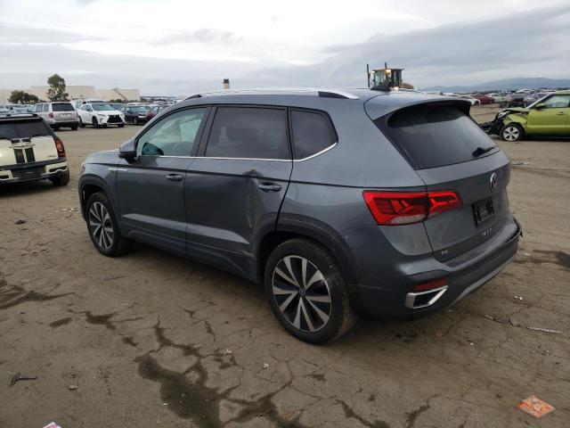 3VVYX7B24NM094430 - 2022 VOLKSWAGEN TAOS SE GRAY photo 2