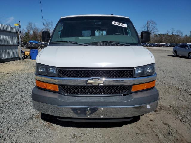 1GAZG1FG2F1172247 - 2015 CHEVROLET EXPRESS G3 LT WHITE photo 5