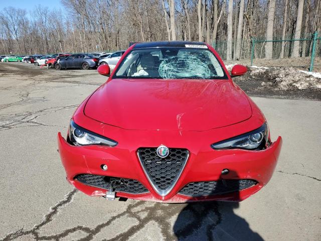 ZARFAEEN1H7557789 - 2017 ALFA ROMEO GIULIA TI Q4 RED photo 5