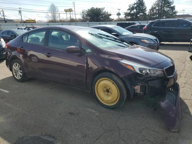 3KPFL4A70HE013970 - 2017 KIA FORTE LX PURPLE photo 4