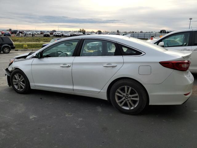 5NPE24AF5GH358864 - 2016 HYUNDAI SONATA SE WHITE photo 2