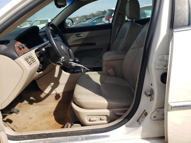 2G4WE567351338030 - 2005 BUICK LACROSSE CXS WHITE photo 7