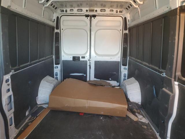 3C6TRVDG8JE151725 - 2018 RAM PROMASTER 2500 HIGH WHITE photo 10