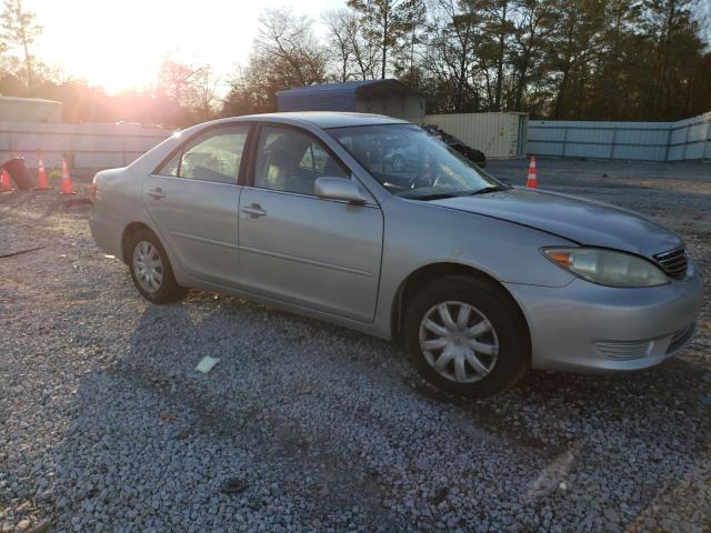 4T1BE32KX5U958617 - 2005 TOYOTA CAMRY LE GRAY photo 4