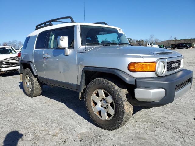 JTEBU11F88K055992 - 2008 TOYOTA FJ CRUISER SILVER photo 4