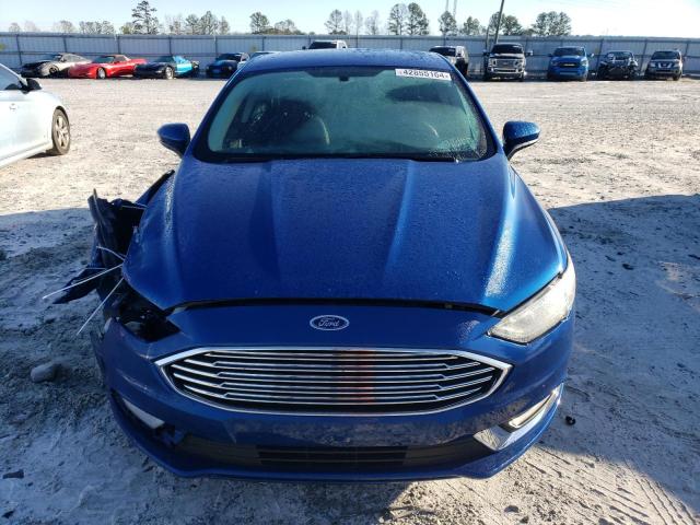 3FA6P0H94JR287083 - 2018 FORD FUSION SE BLUE photo 5