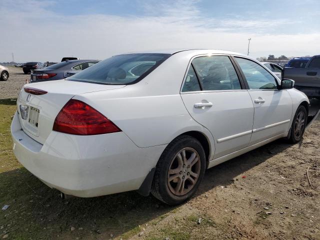 1HGCM56327A205907 - 2007 HONDA ACCORD SE WHITE photo 3