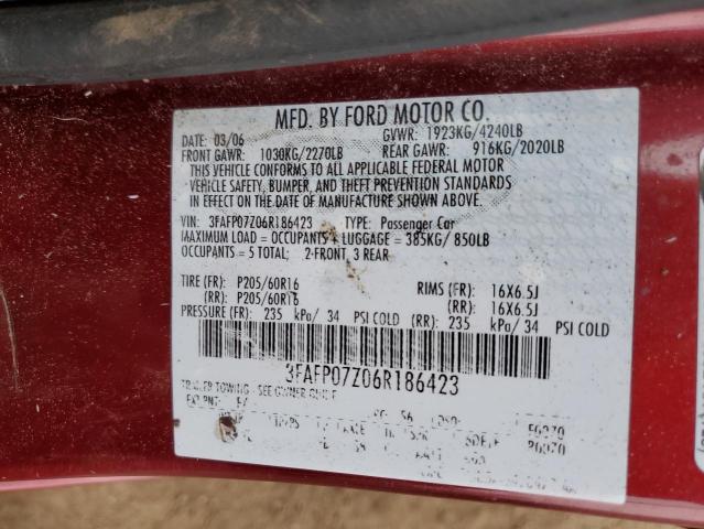 3FAFP07Z06R186423 - 2006 FORD FUSION SE RED photo 13