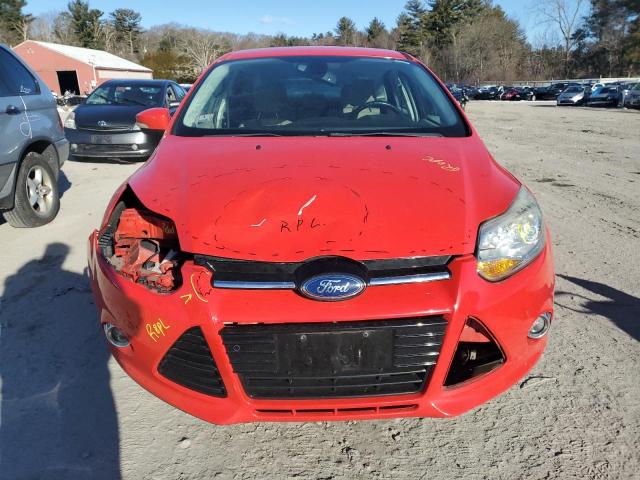 1FAHP3H29CL137727 - 2012 FORD FOCUS SEL RED photo 5