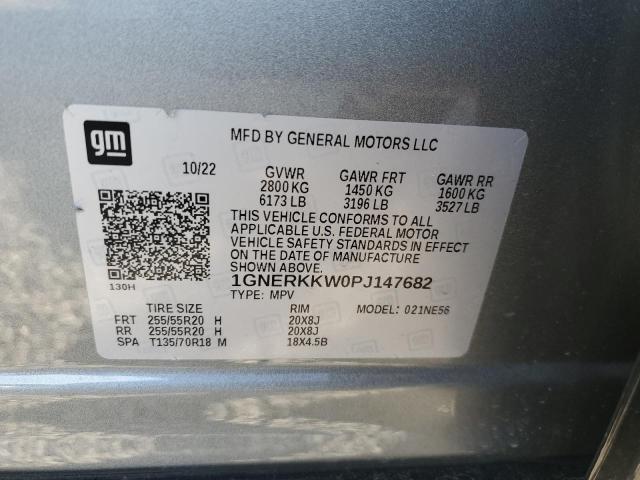 1GNERKKW0PJ147682 - 2023 CHEVROLET TRAVERSE PREMIER GRAY photo 13