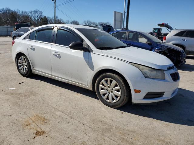 1G1PC5SHXB7106724 - 2011 CHEVROLET CRUZE LS WHITE photo 4