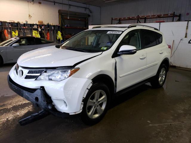 JTMRFREV2DD000238 - 2013 TOYOTA RAV4 XLE WHITE photo 1