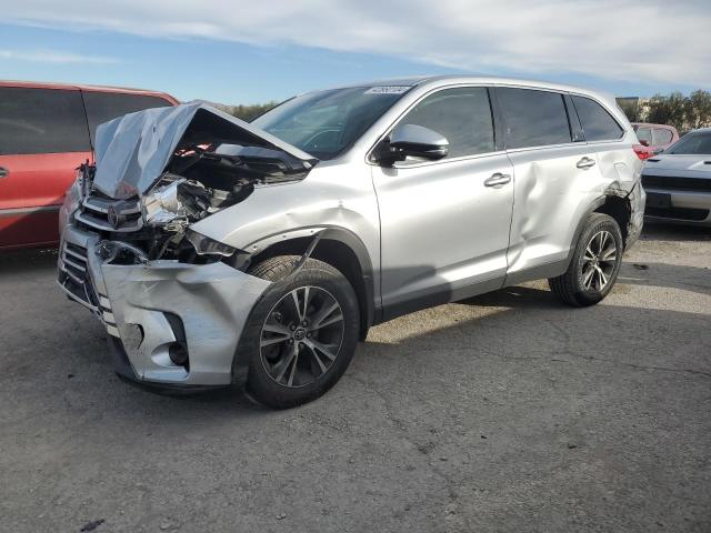 5TDBZRFH5KS729563 - 2019 TOYOTA HIGHLANDER LE GRAY photo 1