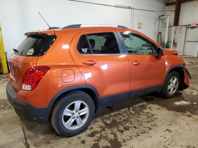 KL7CJPSB2GB543847 - 2016 CHEVROLET TRAX 1LT ORANGE photo 3