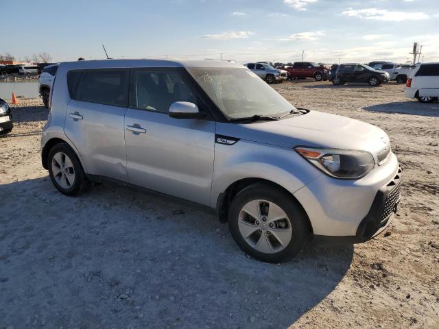 KNDJN2A26G7859077 - 2016 KIA SOUL SILVER photo 4