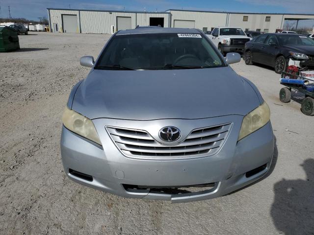 JTNBE46K973038132 - 2007 TOYOTA CAMRY CE SILVER photo 5