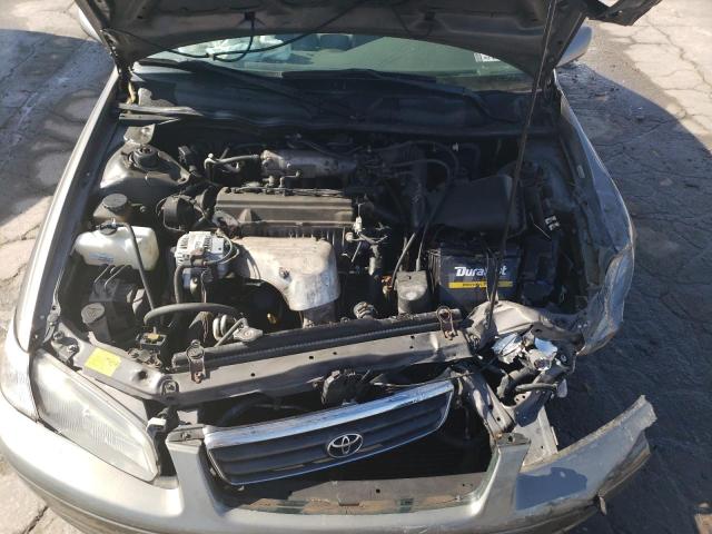 4T1BG22K7WU355114 - 1998 TOYOTA CAMRY CE SILVER photo 11