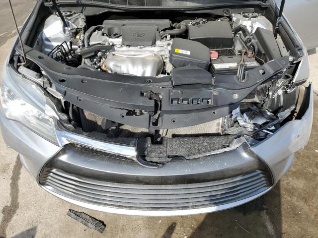 4T1BF1FK5HU696912 - 2017 TOYOTA CAMRY LE SILVER photo 11