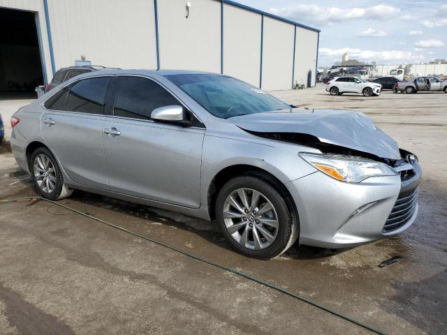 4T1BF1FK5HU696912 - 2017 TOYOTA CAMRY LE SILVER photo 4