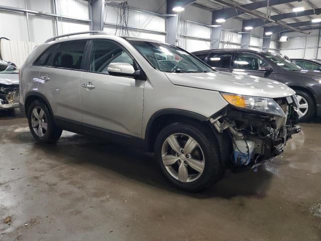 5XYKUDA25DG371241 - 2013 KIA SORENTO EX SILVER photo 4