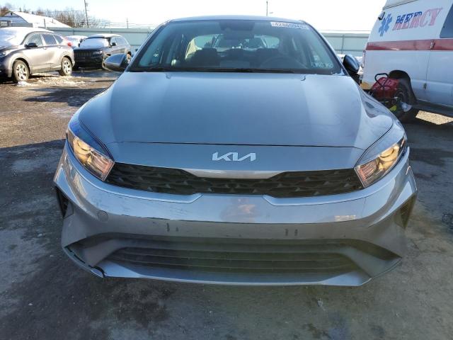 3KPF24AD5PE557534 - 2023 KIA FORTE LX GRAY photo 5